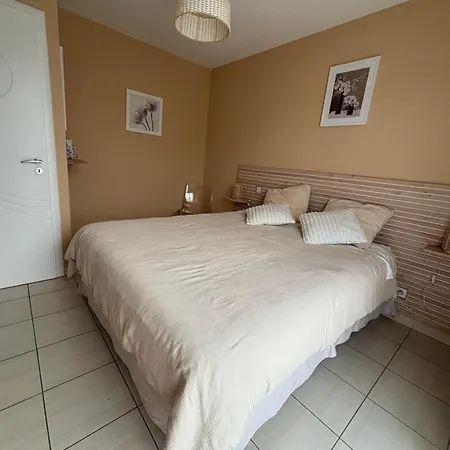 Habitación en casa particular Privée à L'entrée Du Bassin D'arcachon Biganos